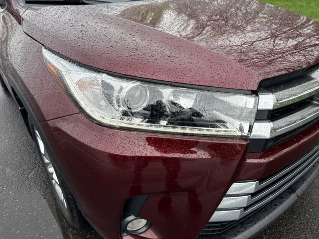 Used 2018 Toyota Highlander Limited image 12