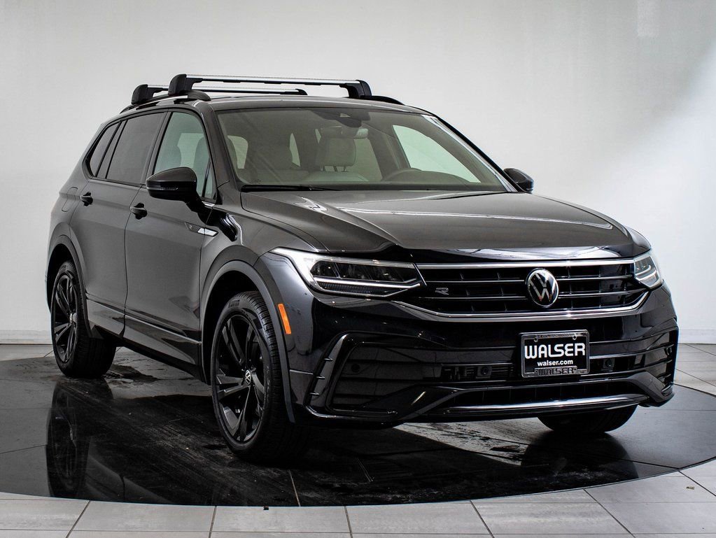 Used 2024 Volkswagen Tiguan SE R-Line image 5