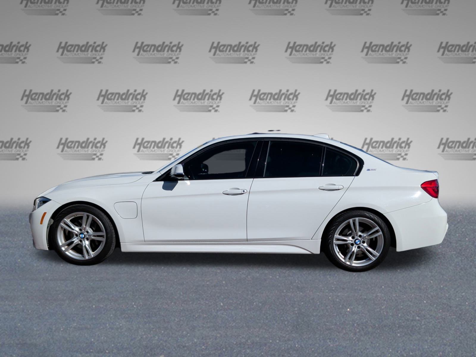 Used 2018 BMW 330e w/ M Sport Package image 10