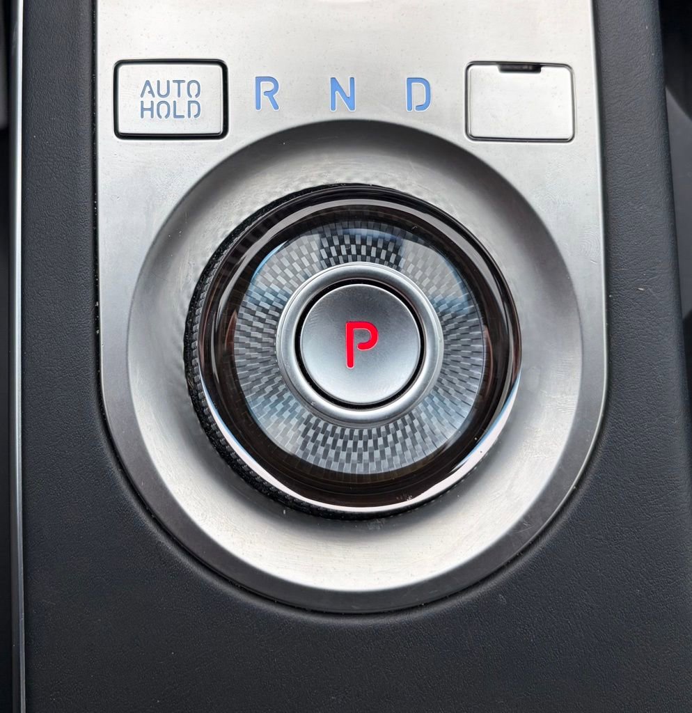 Used 2024 Genesis GV70 2.5T w/ Sport Prestige Package AWD/4WD image 14