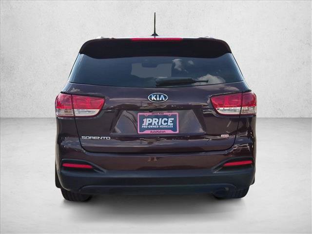 Used 2017 Kia Sorento AWD image 5