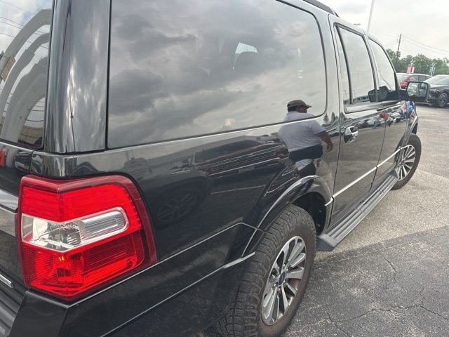 Used 2015 Ford Expedition EL XLT w/ Equipment Group 202A RWD image 2