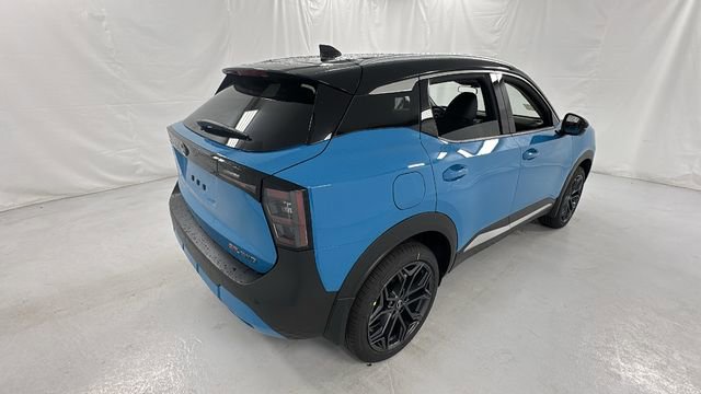 New 2026 Nissan Kicks SR w/ Cold Weather Package image 3