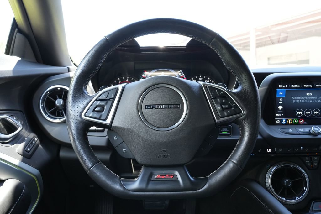 Used 2021 Chevrolet Camaro SS RWD image 6