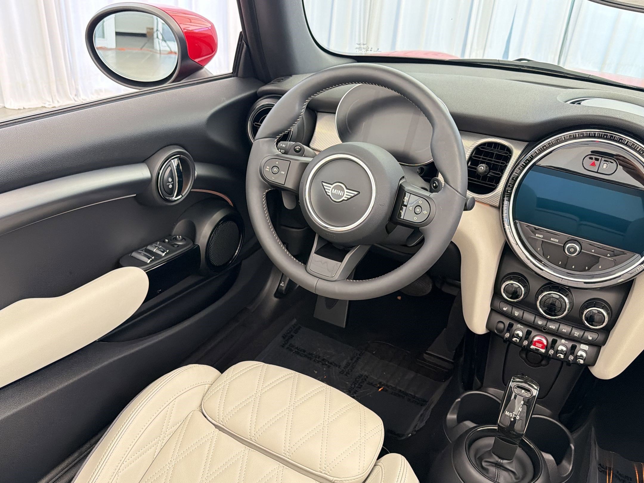 Certified 2024 MINI Cooper S w/ Signature Upholstery Package image 27