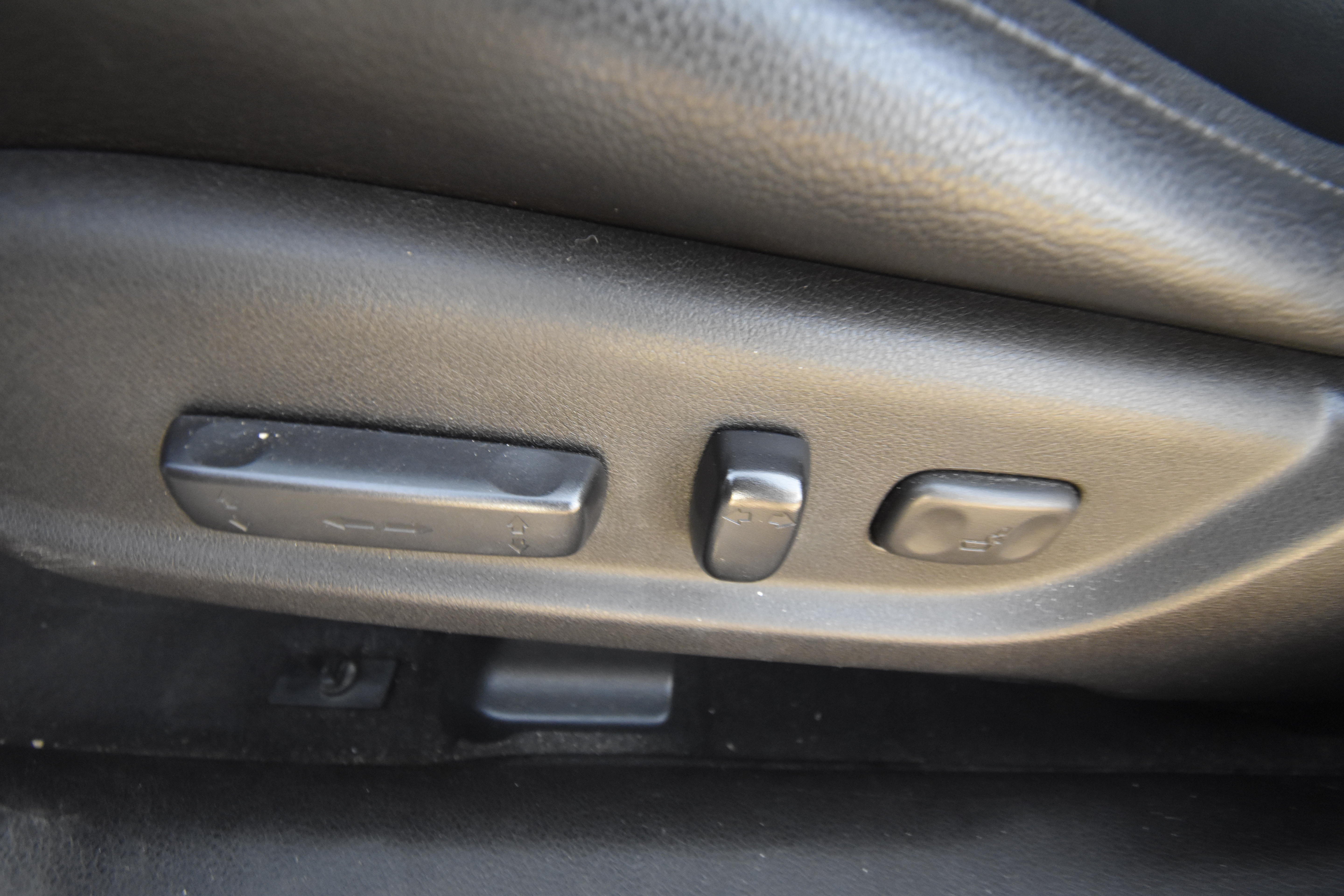 Used 2016 Acura RDX w/ AcuraWatch Plus Package FWD image 11