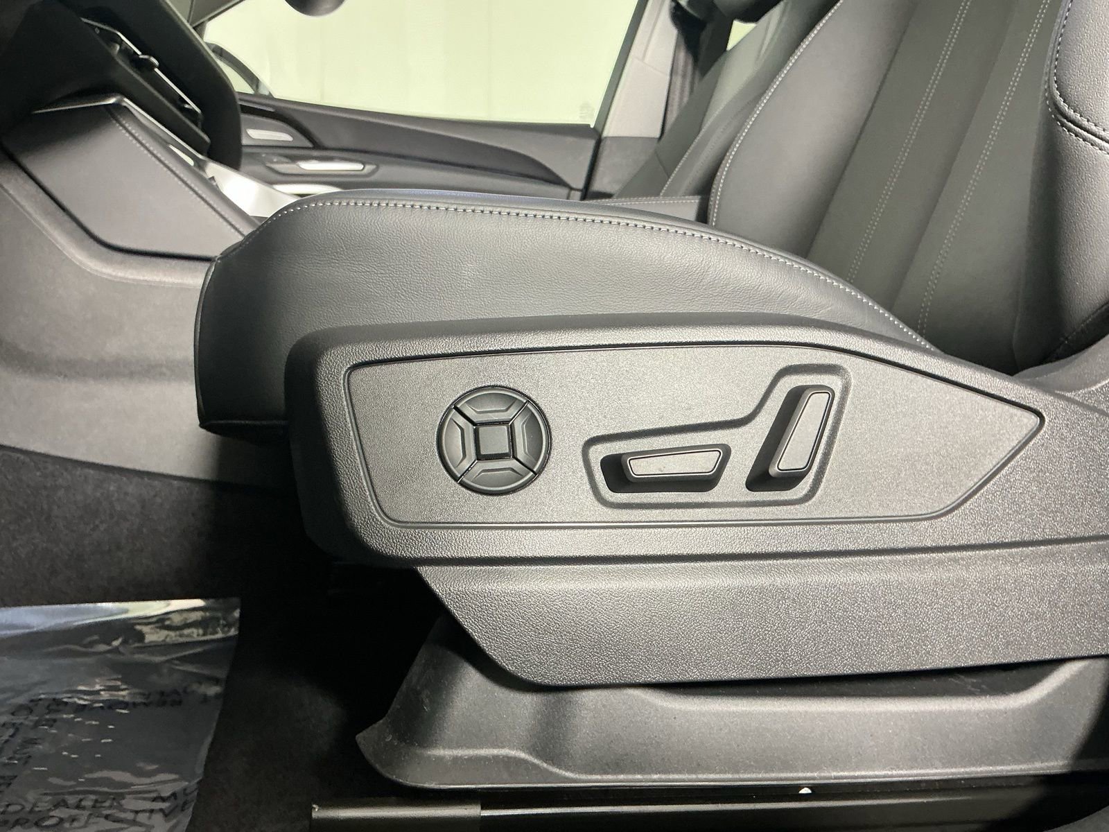 Used 2025 Audi Q5 Premium Plus w/ Premium Plus image 16