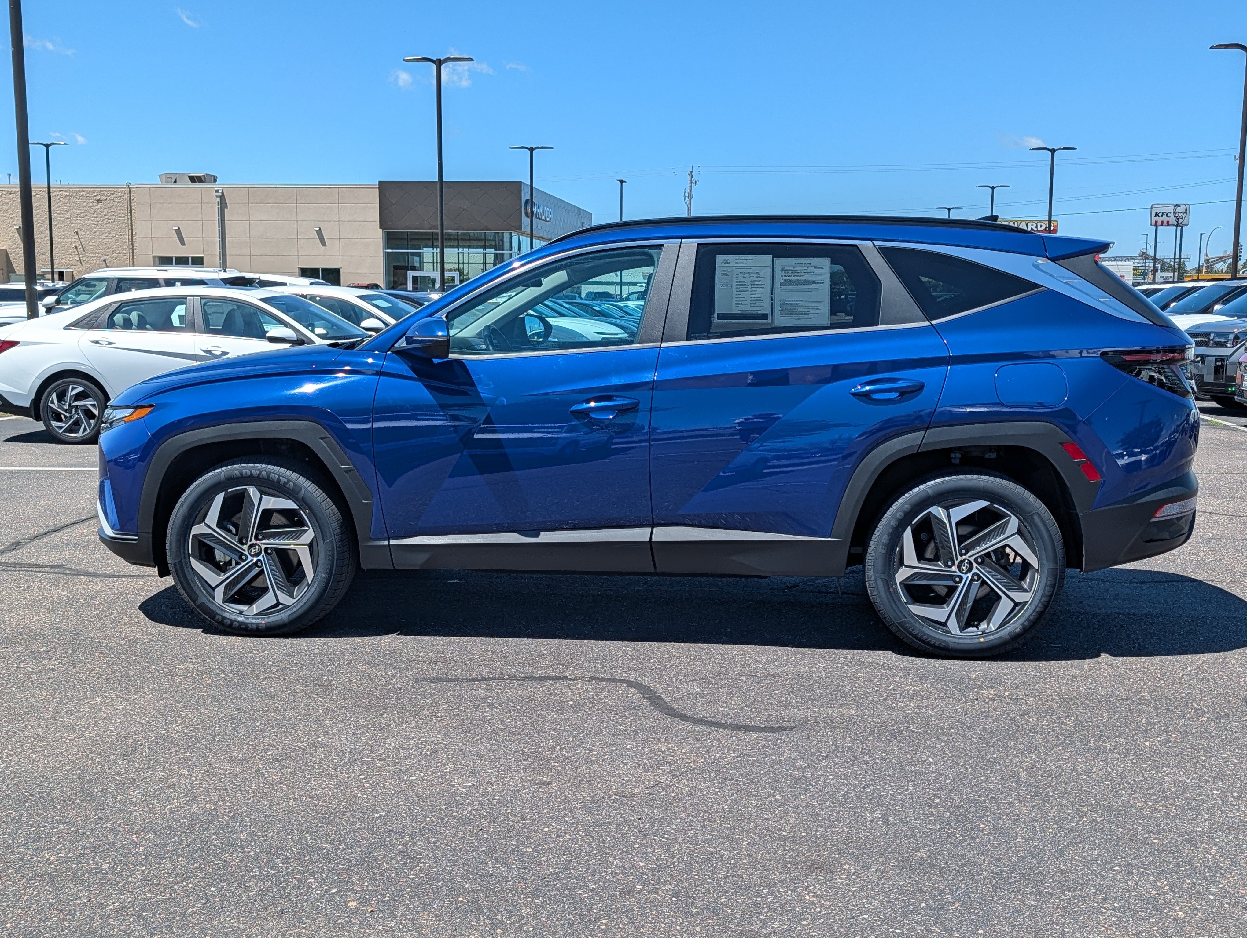 Certified 2022 Hyundai Tucson SEL w/ Convenience Package AWD/4WD image 2