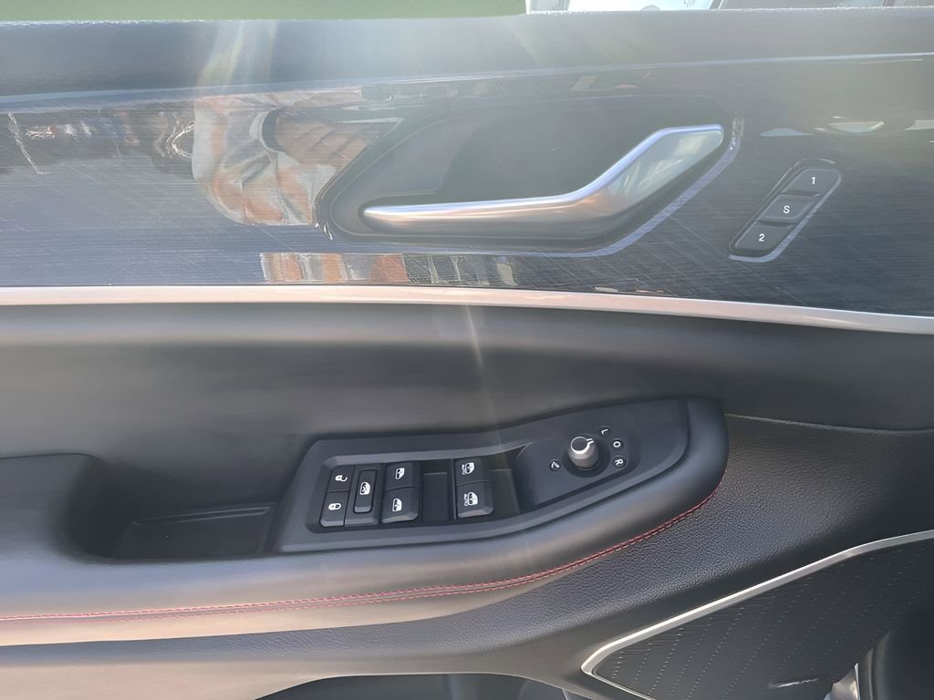 Used 2022 Jeep Grand Cherokee Trailhawk image 23