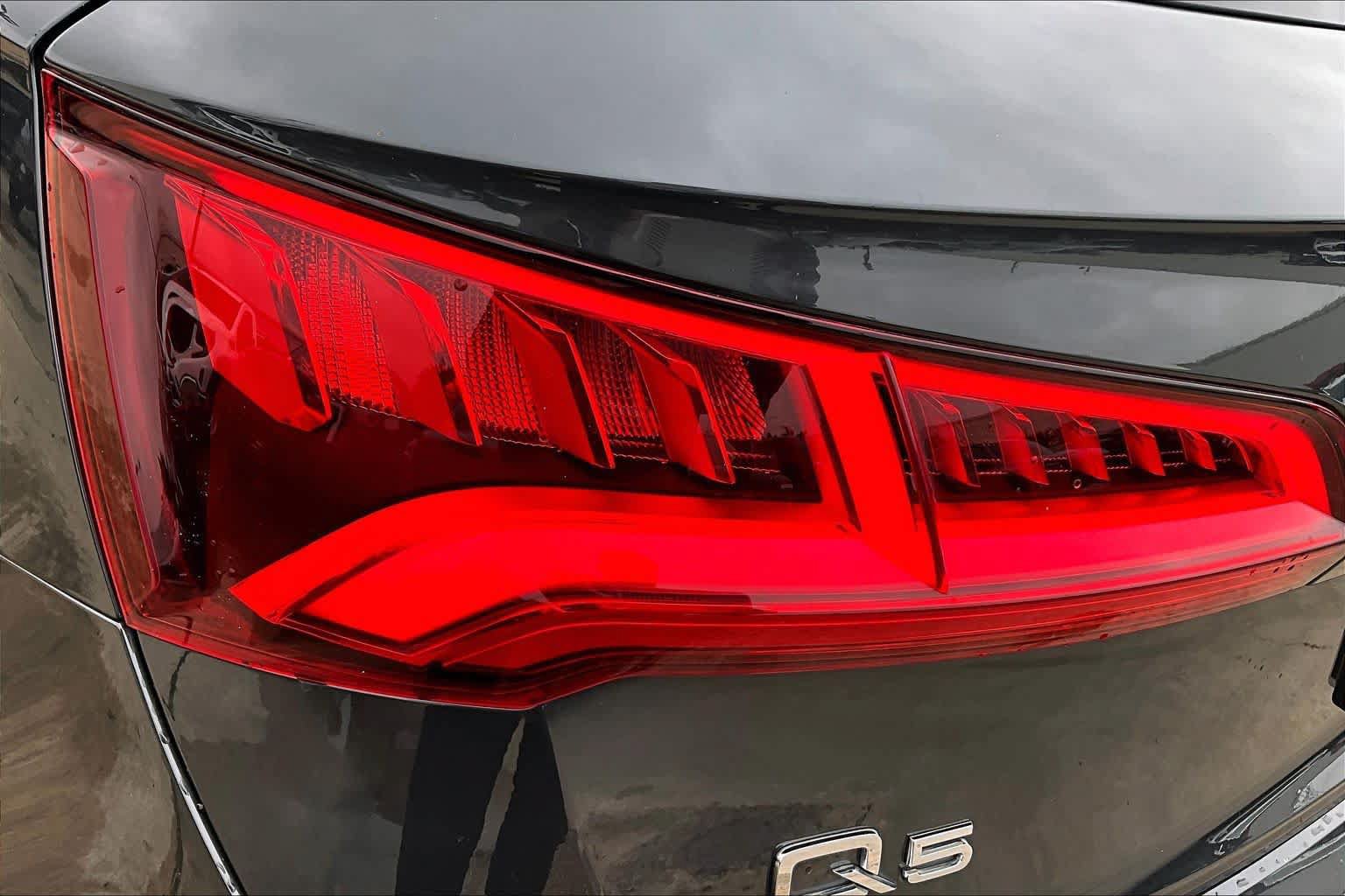 Used 2018 Audi Q5 2.0T Premium Plus w/ Premium Plus Package AWD/4WD image 29