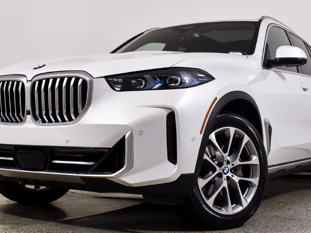 Used 2024 BMW X5 sDrive40i w/ Premium Package RWD image 6