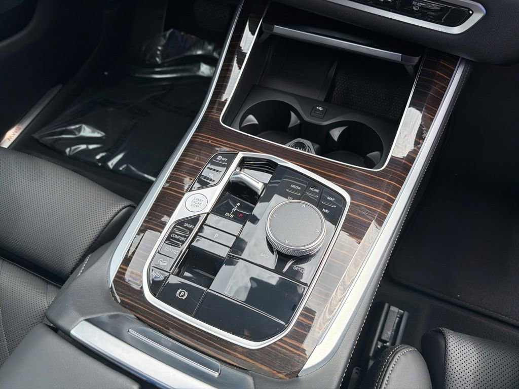 Used 2026 BMW X5 xDrive40i image 14