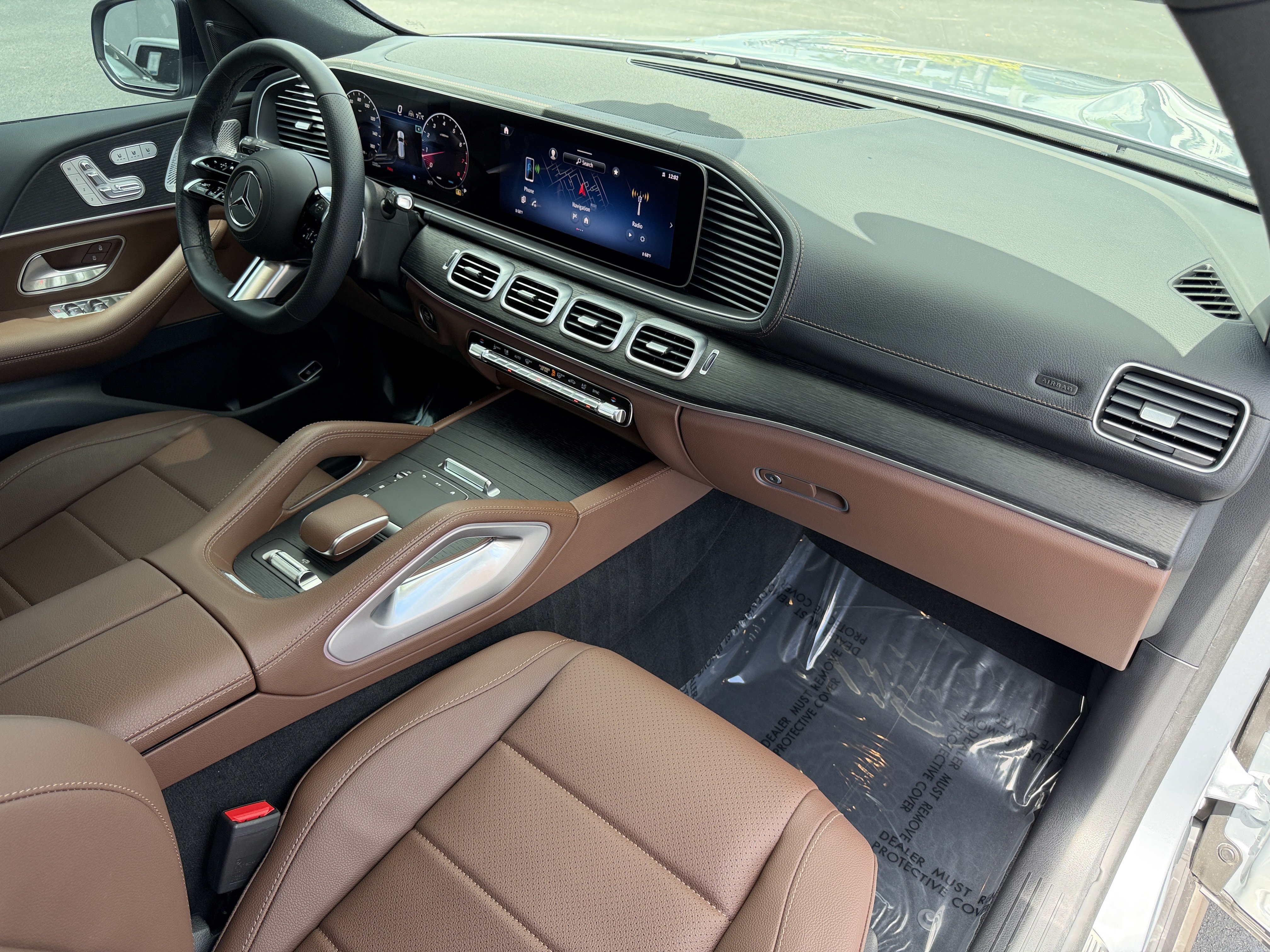 Used 2025 Mercedes-Benz GLS 450 4MATIC image 13