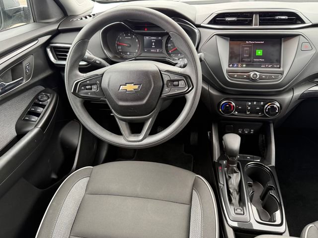 Used 2023 Chevrolet TrailBlazer LT FWD image 8