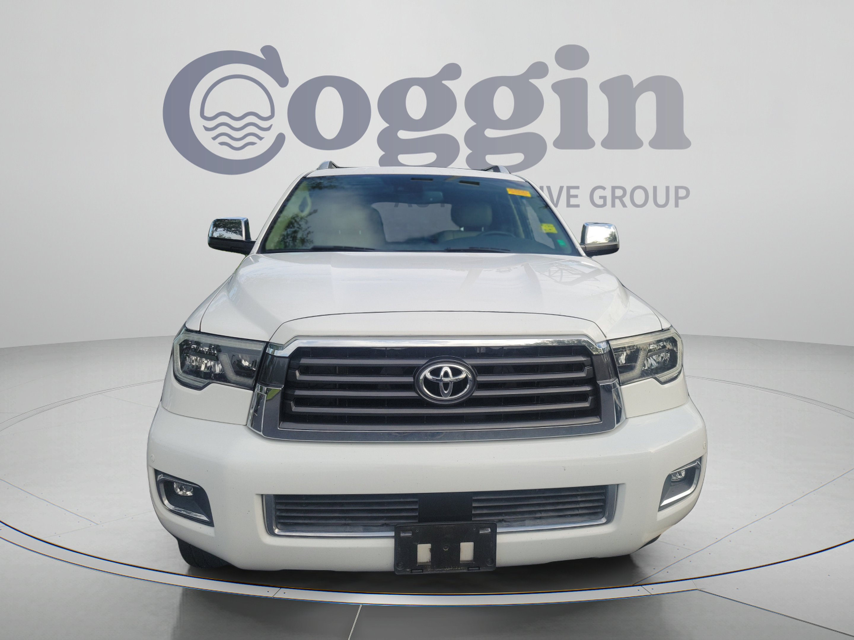 Used 2019 Toyota Sequoia Limited w/ Safety & Convenience Package AWD/4WD image 7