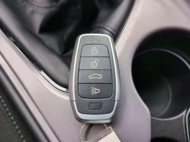 Used 2023 Dodge Challenger R/T w/ Blacktop Package image 27