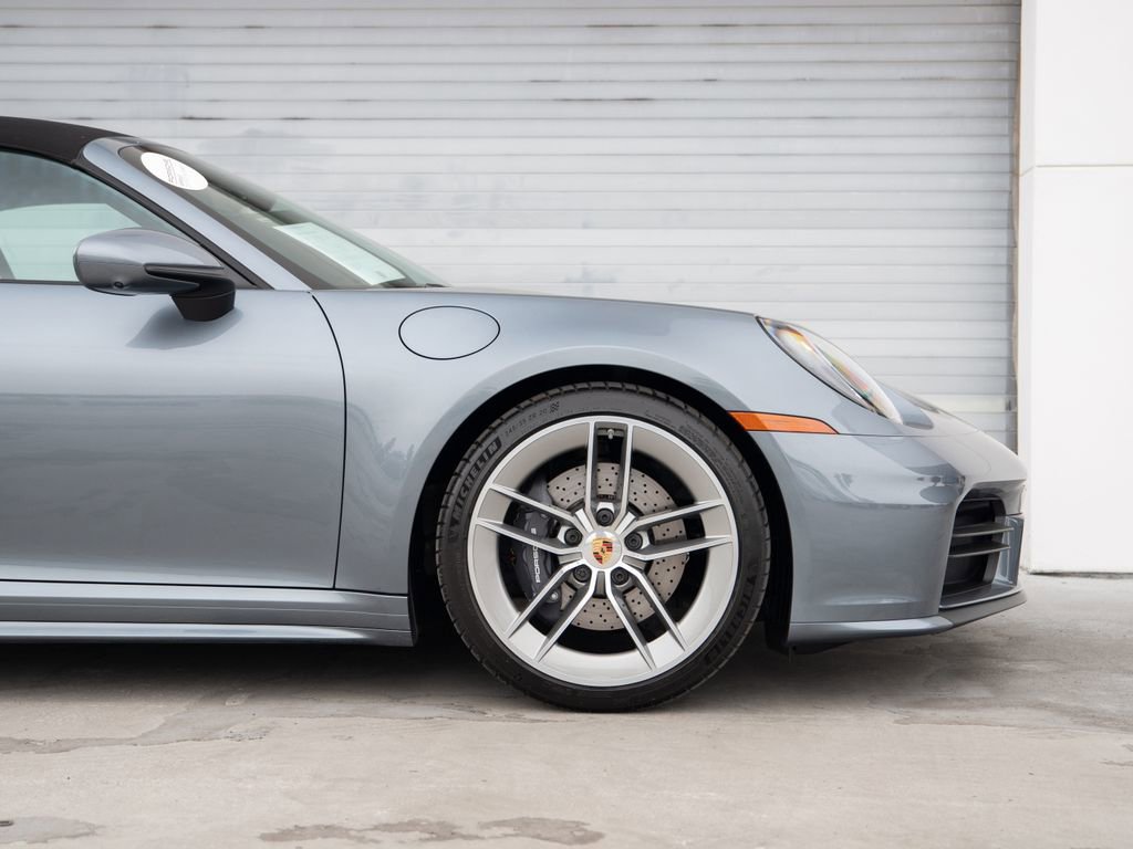 Certified 2026 Porsche 911 Carrera T RWD image 9