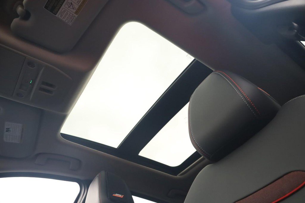 New 2026 Nissan Kicks SR w/ SR Premium Package image 8