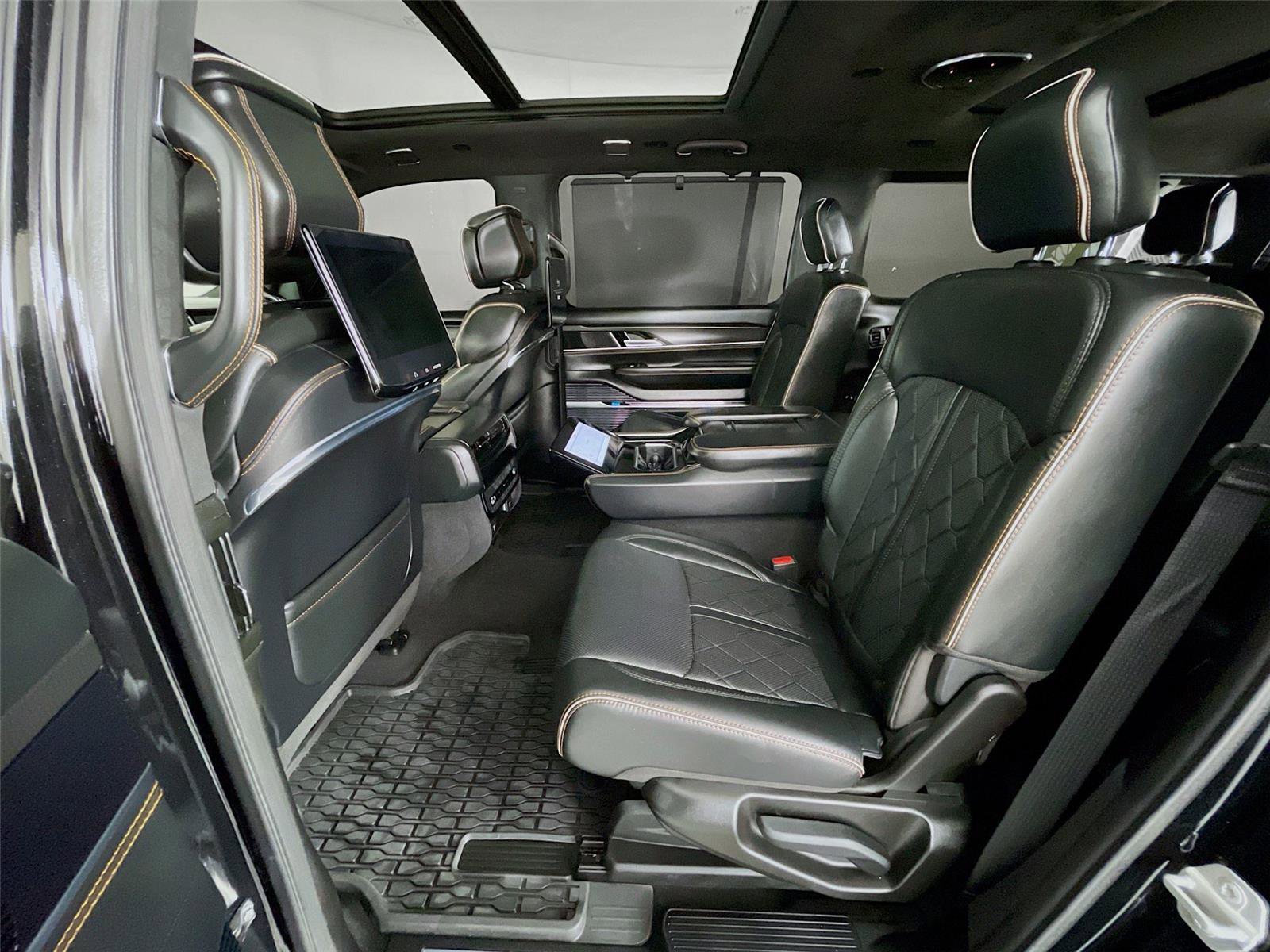 Used 2024 Jeep Grand Wagoneer L Series III w/ Rear Seat Video Group 1 image 28