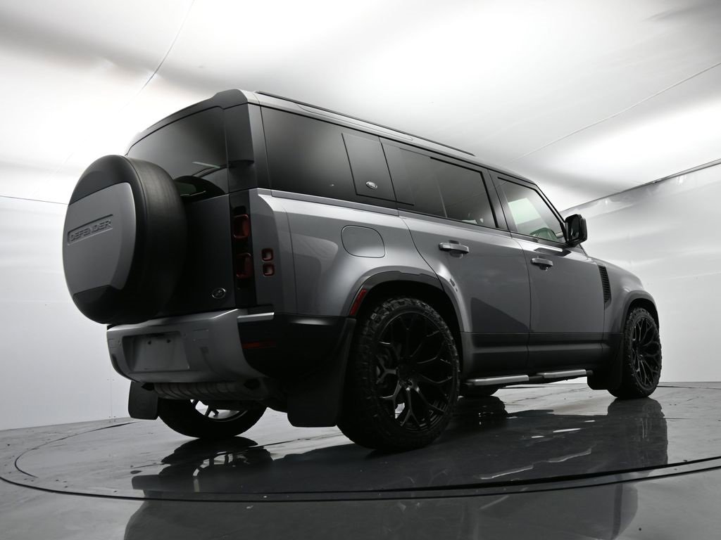 Used 2023 Land Rover Defender 110 S image 47