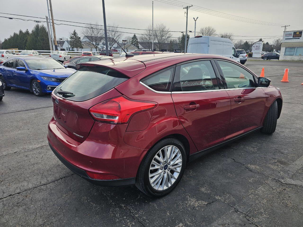 Used 2017 Ford Focus Titanium image 6