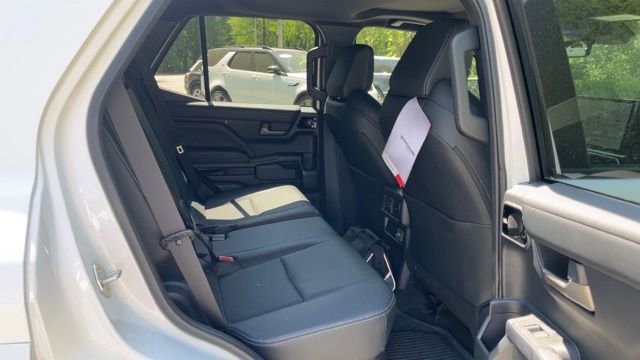 Used 2025 Toyota 4Runner Limited image 13