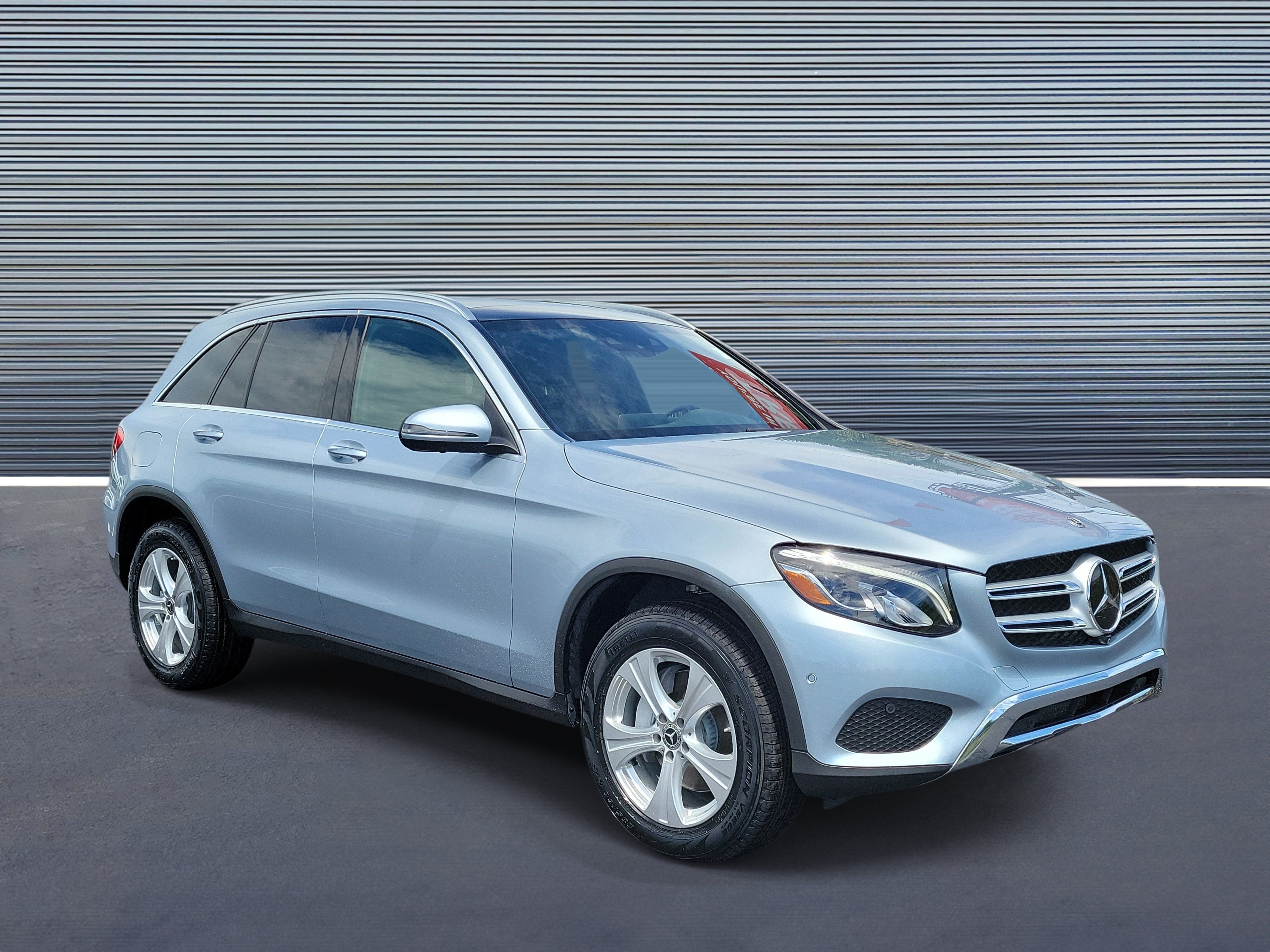 Used 2018 Mercedes-Benz GLC 300 image 2