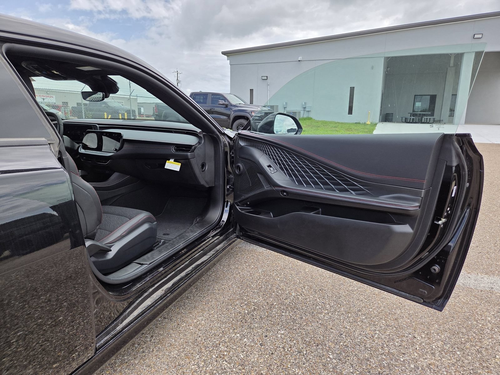 Used 2025 Dodge Charger Daytona R/T w/ Quick Order Package 25M R/T AWD/4WD image 15