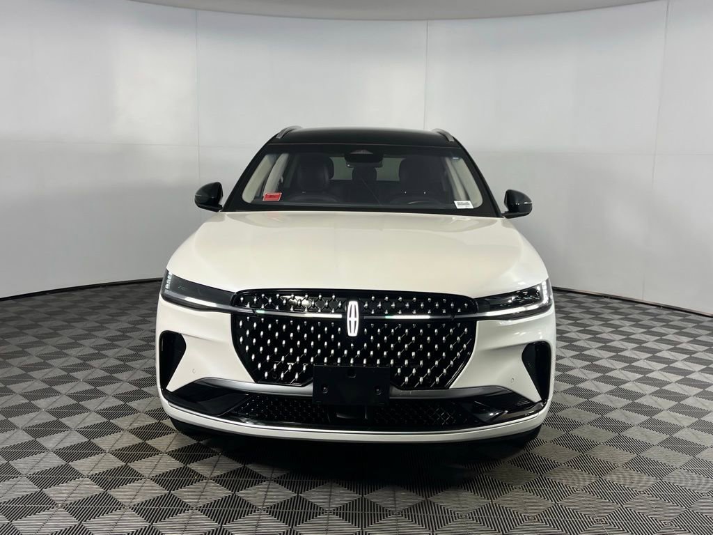 Used 2024 Lincoln Nautilus Reserve image 5