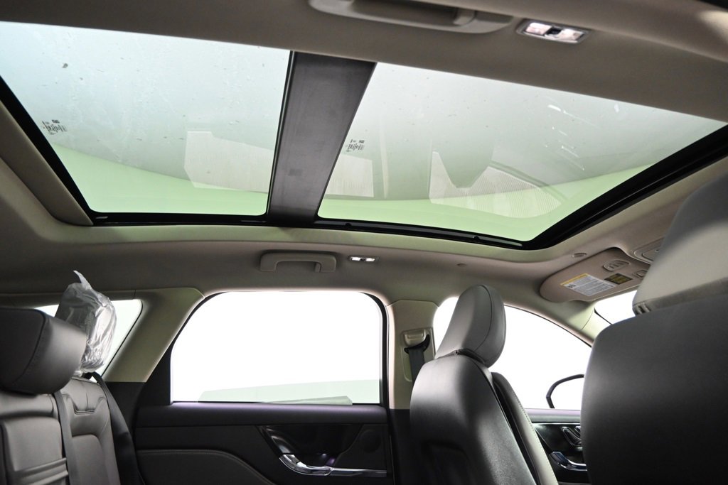 New 2026 Lincoln Corsair Reserve w/ Jet Appearance Package image 17