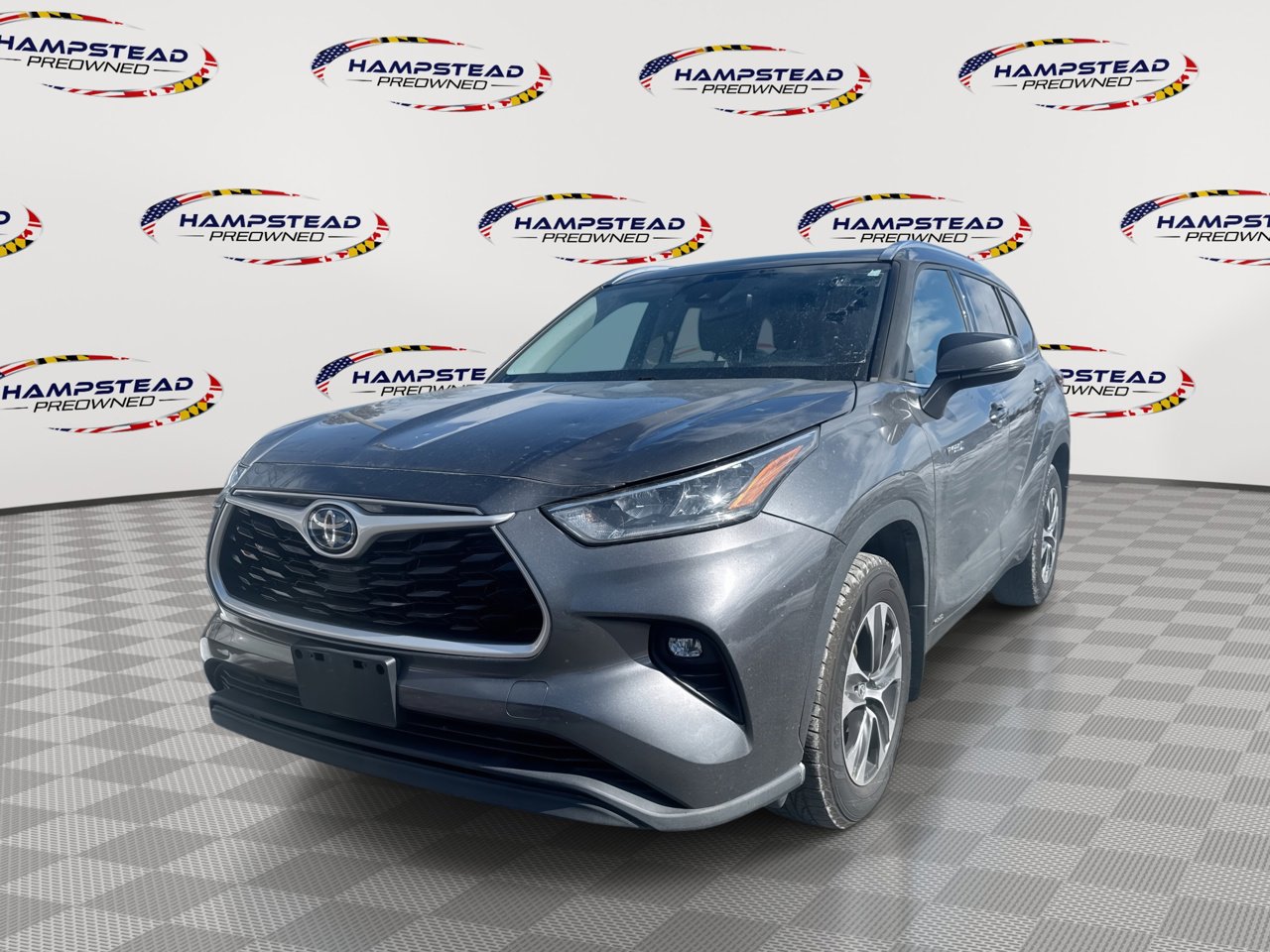 Used 2020 Toyota Highlander XLE image 1