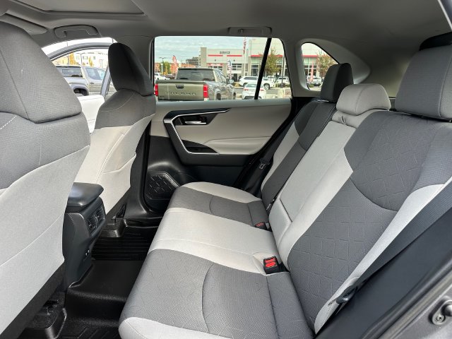 Certified 2019 Toyota RAV4 XLE w/ Convenience Package AWD/4WD image 27