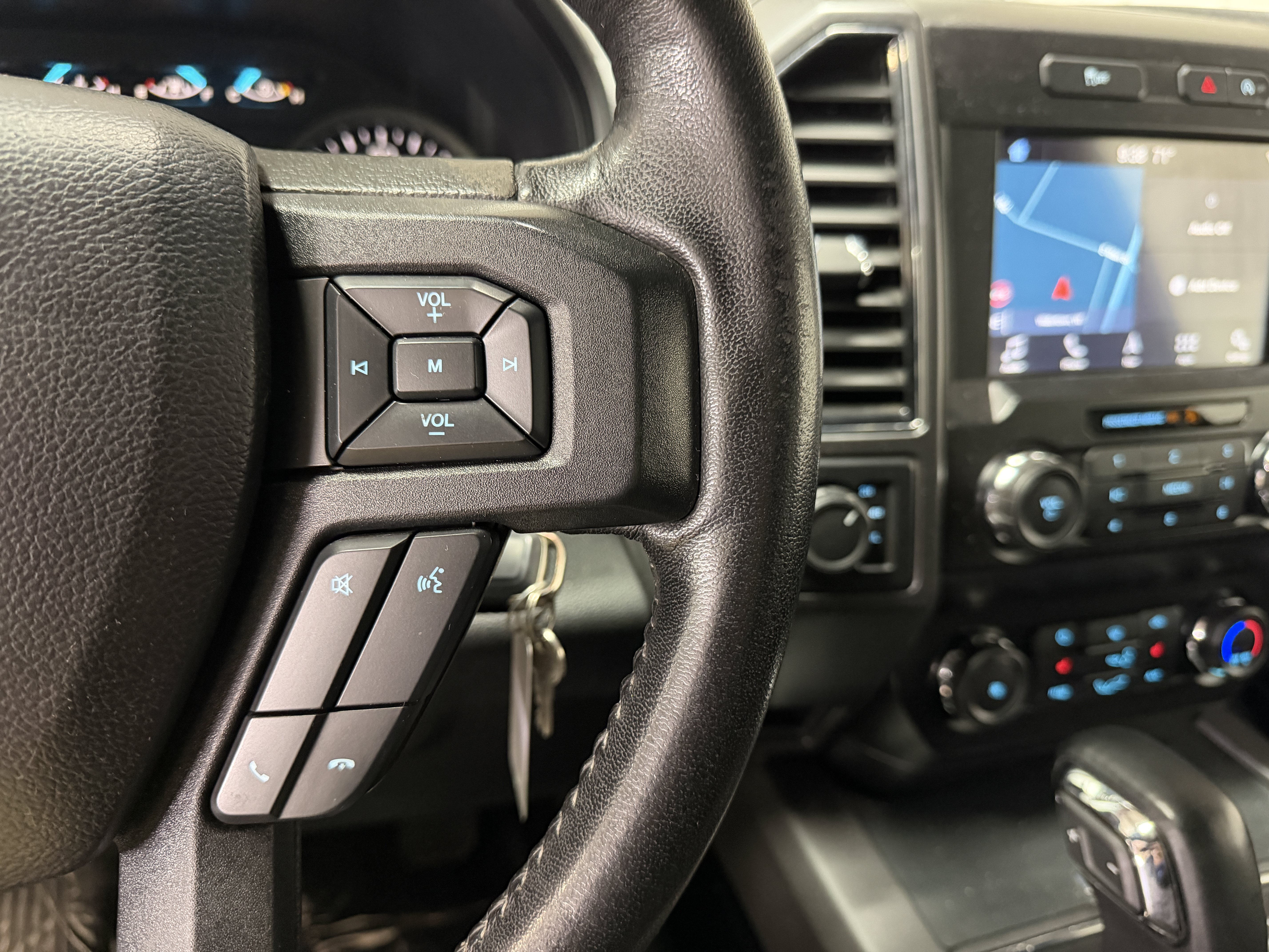 Certified 2019 Ford F150 XLT w/ Equipment Group 302A Luxury AWD/4WD image 19