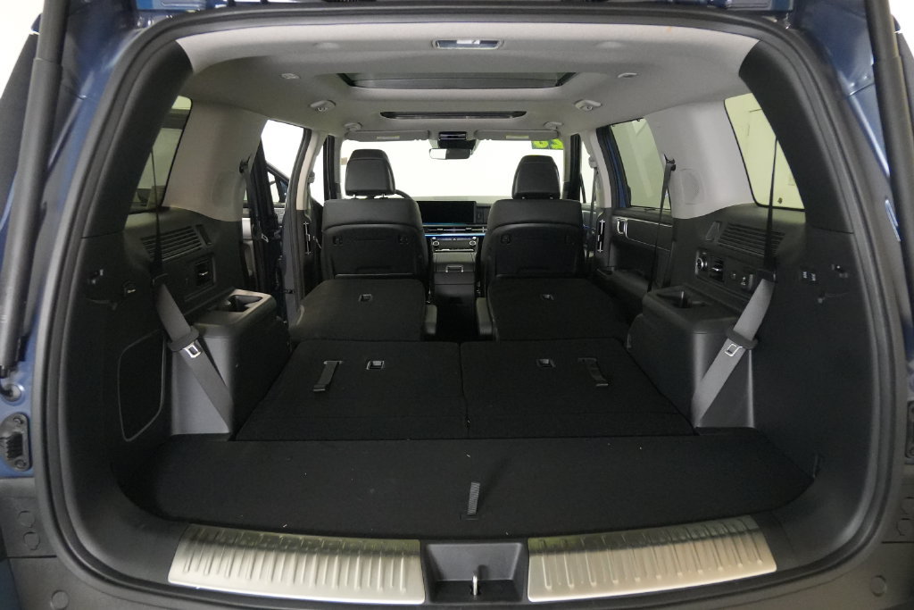 Certified 2026 Hyundai Santa Fe Limited AWD/4WD image 39