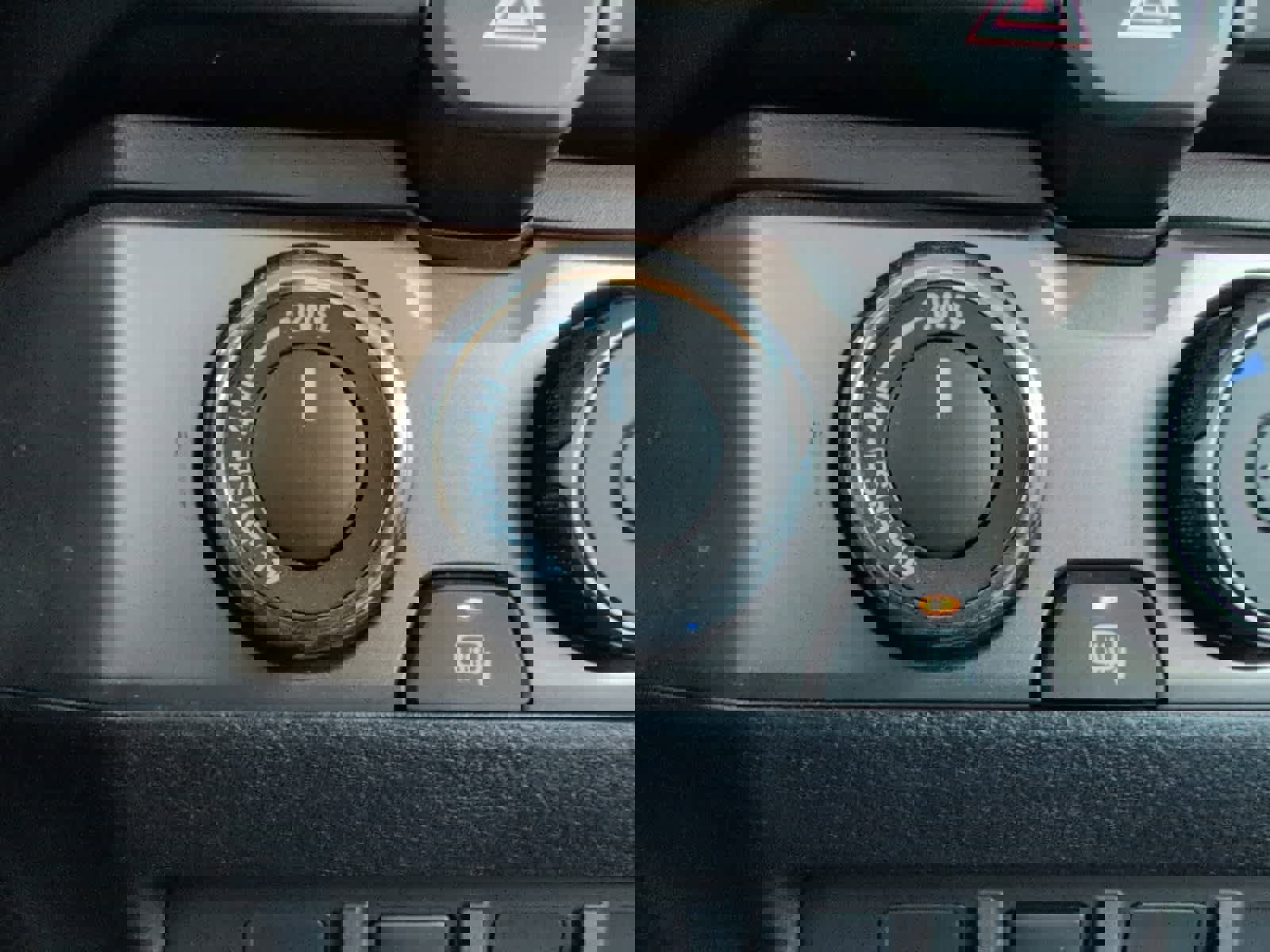 Used 2023 Toyota Tacoma SR image 23