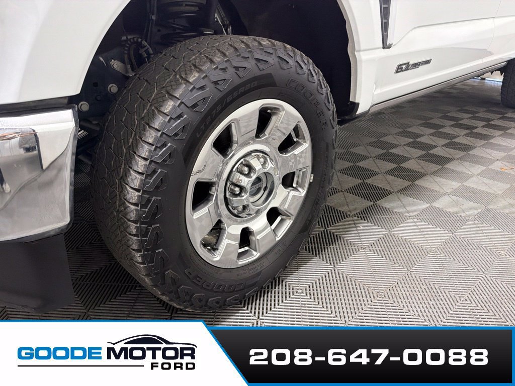 Used 2023 Ford F350 Lariat w/ Lariat Ultimate Package AWD/4WD image 27