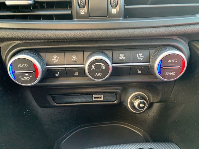 Used 2024 Alfa Romeo Giulia Ti w/ Performance Driving Package image 26