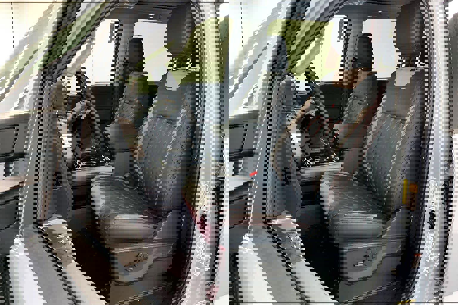 New 2026 Ford F250 Lariat w/ Black Appearance Package image 8