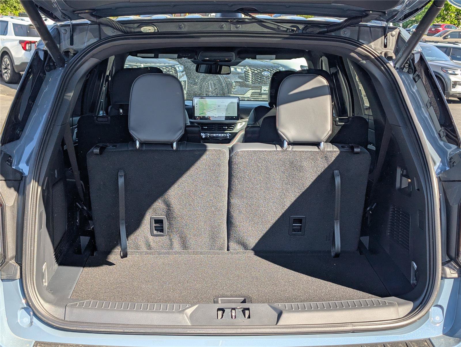 New 2026 Ford Explorer ST-Line w/ ST-Line Street Pack RWD image 11
