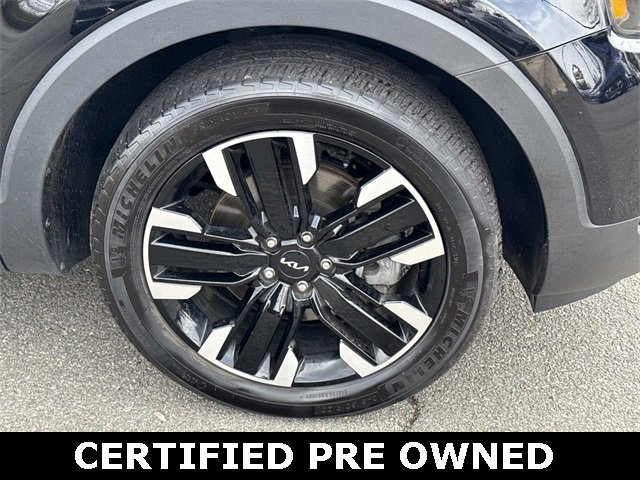 Used 2024 Kia Telluride SX Prestige w/ Towing Package image 7