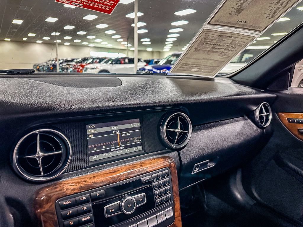 Used 2012 Mercedes-Benz SLK 350 image 25