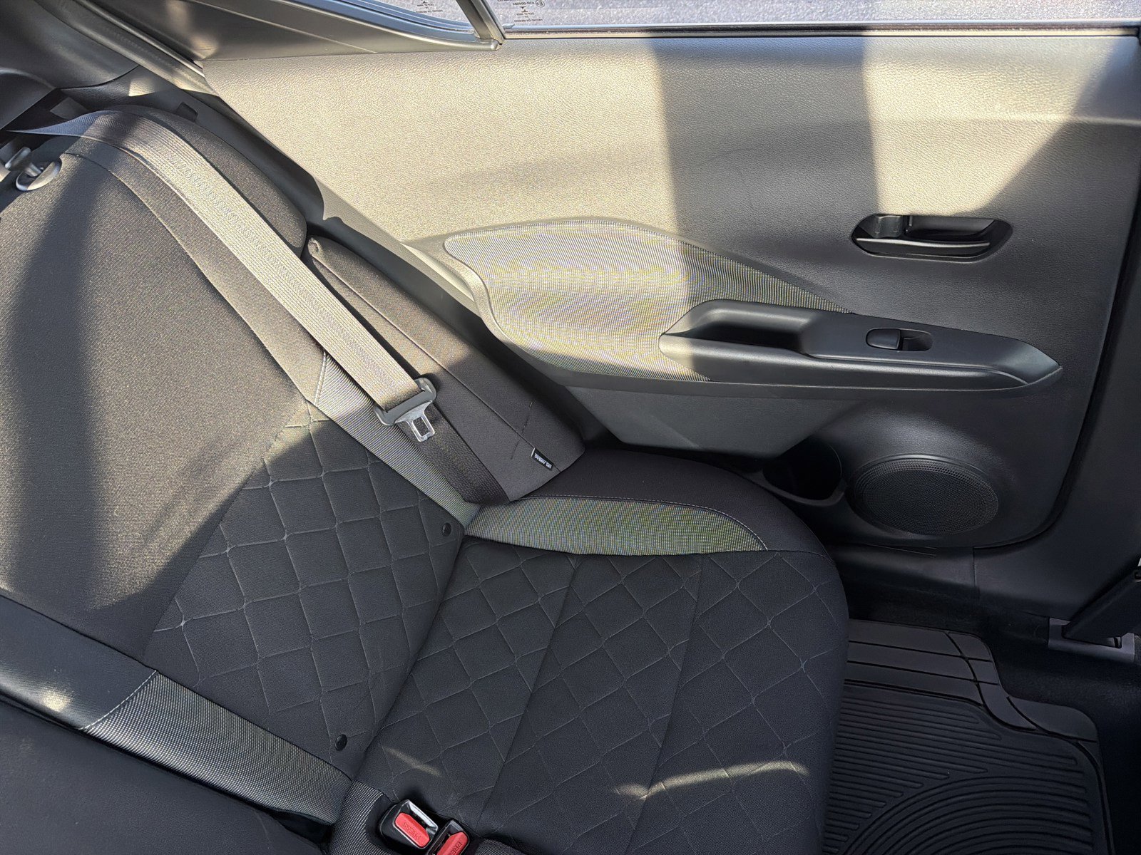 Used 2020 Nissan Kicks S image 21