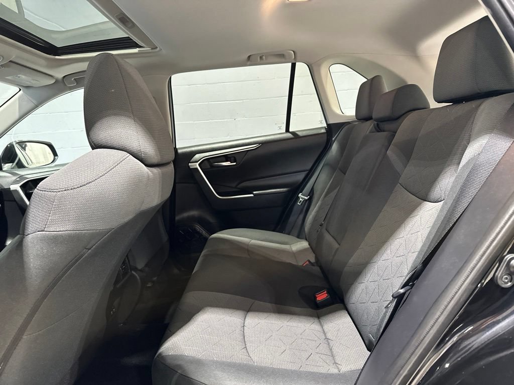 Used 2020 Toyota RAV4 XLE w/ Convenience Package AWD/4WD image 14