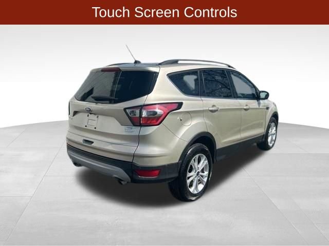 Used 2017 Ford Escape SE w/ Equipment Group 201A image 7