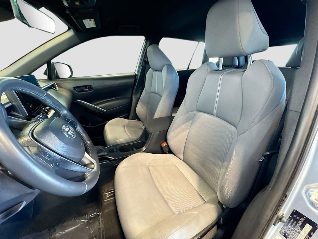 Used 2024 Toyota Corolla Cross SE image 17