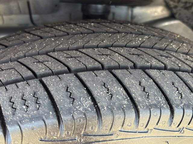 Used 2020 Dodge Journey SE w/ SE Popular Equipment Group image 27