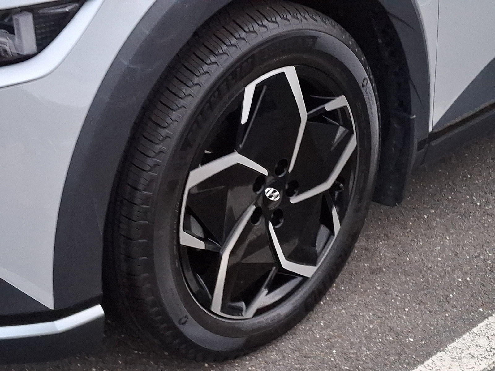 Certified 2023 Hyundai Ioniq 5 SEL AWD/4WD image 10