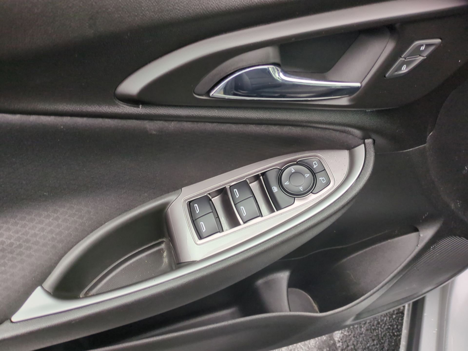 Certified 2020 Chevrolet Malibu LS image 22