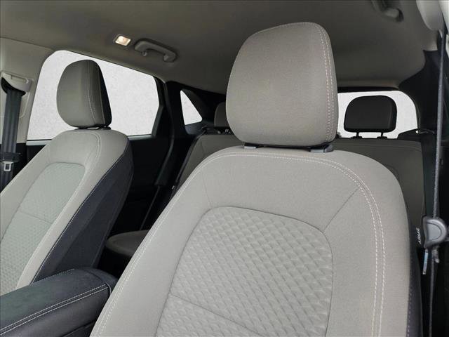 Used 2021 Ford Escape SE w/ SE Sport Appearance Package image 11