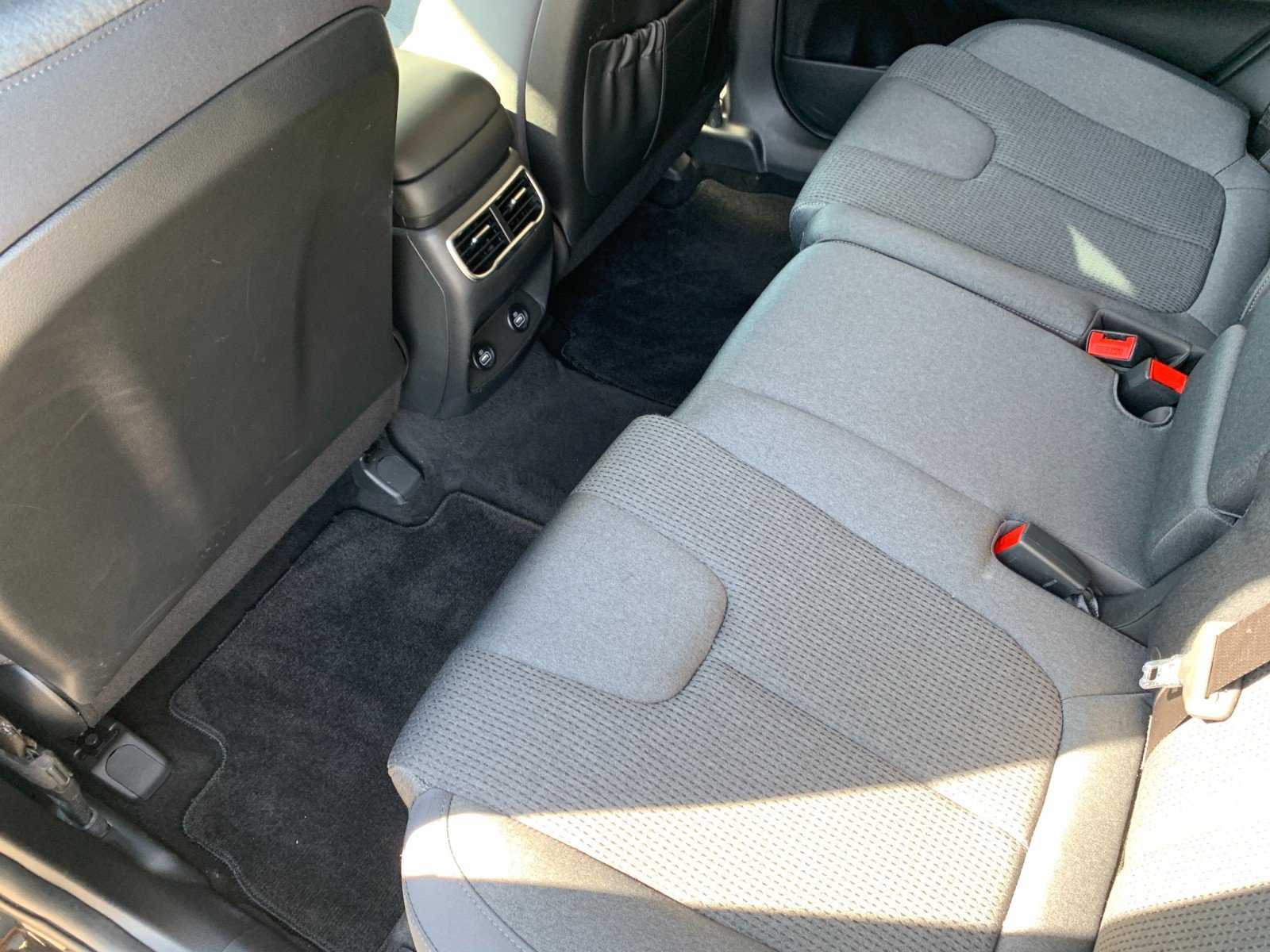 Used 2023 Hyundai Santa Fe SEL AWD/4WD image 29